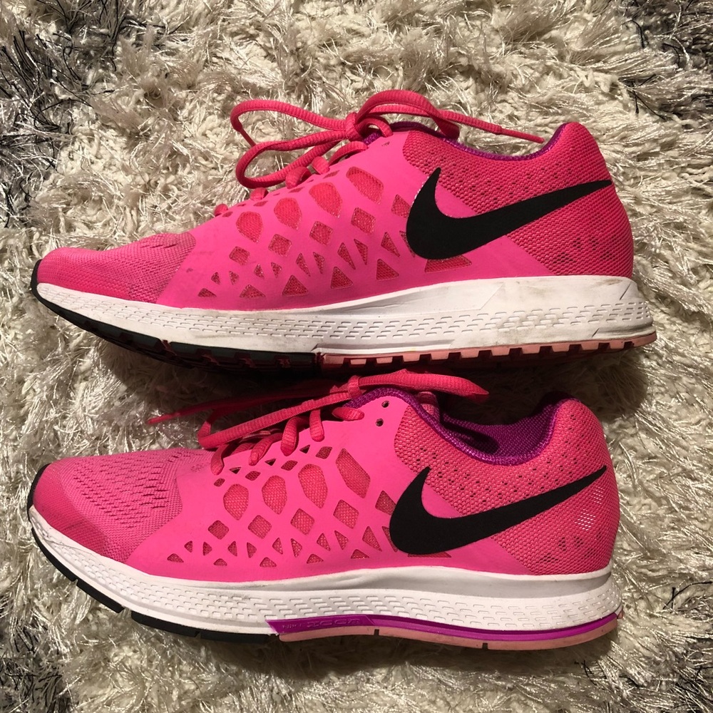 Nike Pink Pegasus 31 Size 8